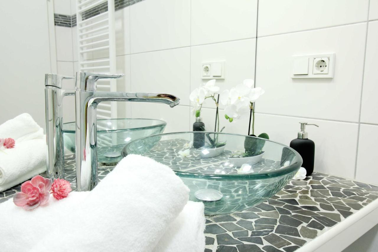 Secret Hideaways Cozystudio Superior Apartments Mit Wifi L 450M Bis Uni L Messe L Flughafen L Zoo Дуйсбург Экстерьер фото